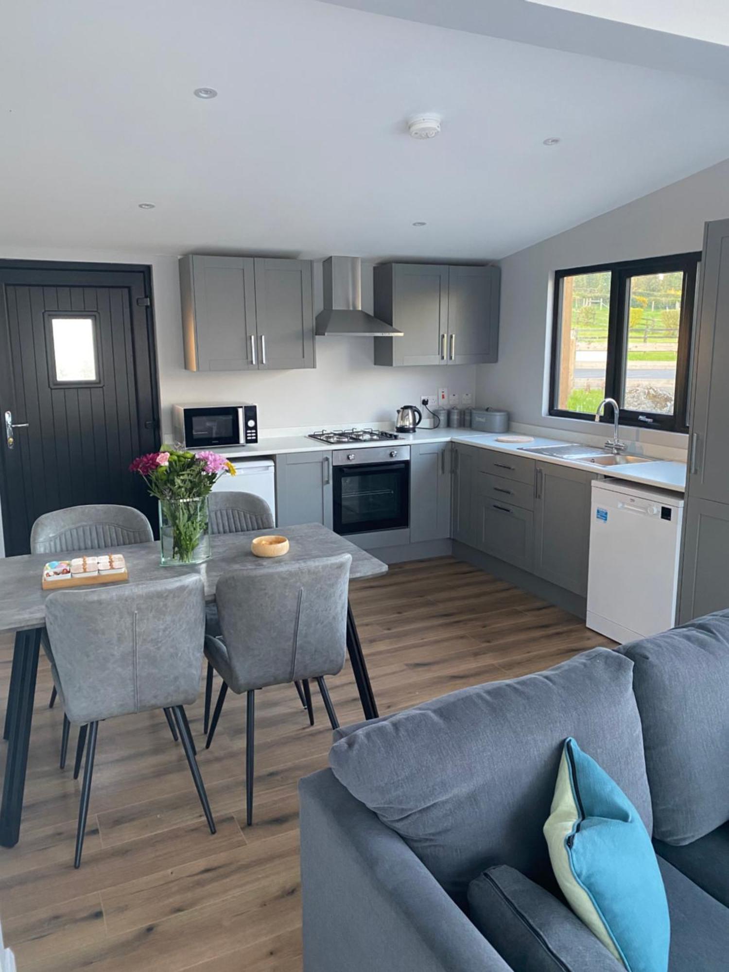 Killyfole Lakeside Lodges Corranny Dış mekan fotoğraf